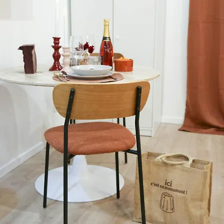 L'écrin Rouge Escapade Romantique Et Balnéo Privé *