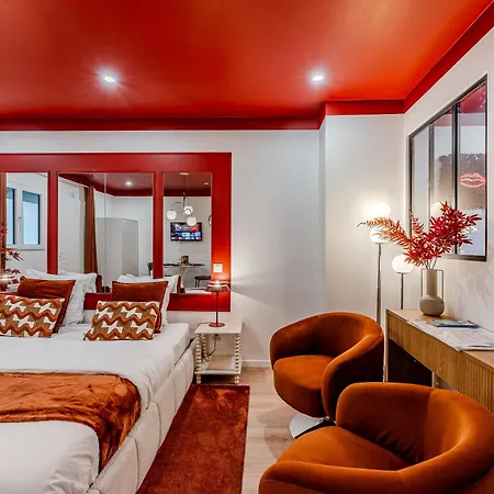 Апартаменты L'ecrin Rouge Escapade Romantique Et Balneo Prive Бордо
