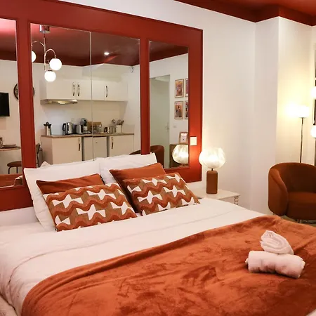 Апартаменты L'ecrin Rouge Escapade Romantique Et Balneo Prive *