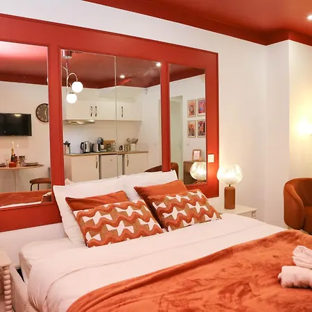 Апартаменты L'ecrin Rouge Escapade Romantique Et Balneo Prive