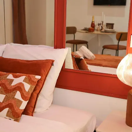 L'ecrin Rouge Escapade Romantique Et Balneo Prive Апартаменты *
