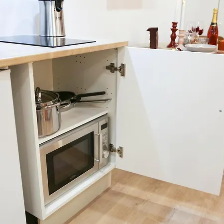 Апартаменты L'ecrin Rouge Escapade Romantique Et Balneo Prive Бордо